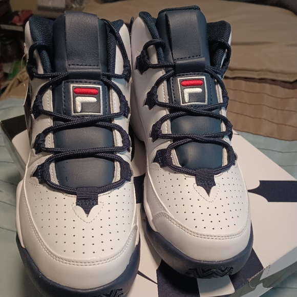 8.5 Female Grant Hill 1 New in box - Picture 4 of 6